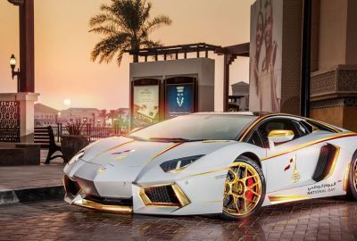 Lamborghini Aventador da trắng bọc vàng có phù hợp